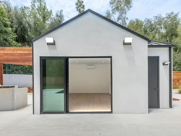 Pool House