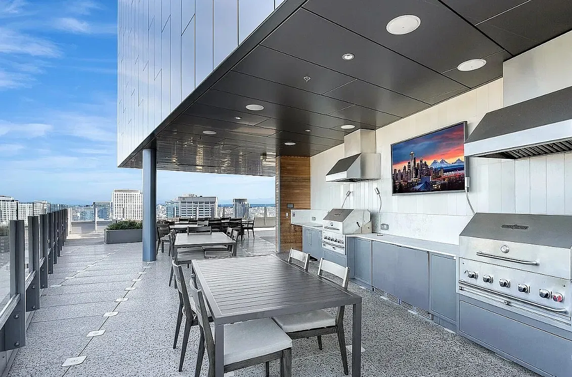 Studio, 569 sqft, $1,850 — Photo 1