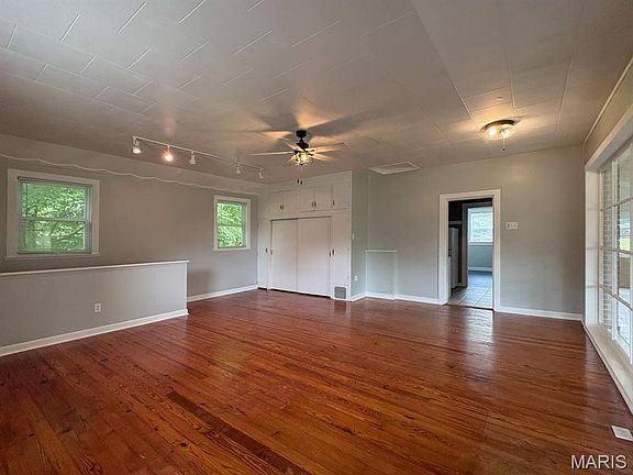 4th image of 1224 W Cape Rock Dr