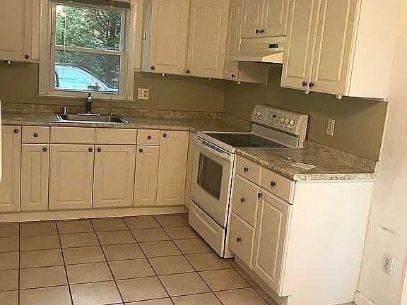 3rd image of 3204 Buffalo Rd