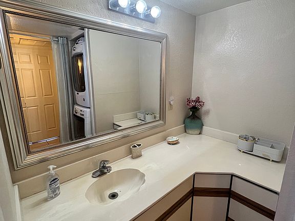 5th image of 1820 E Morten Ave Unit 110