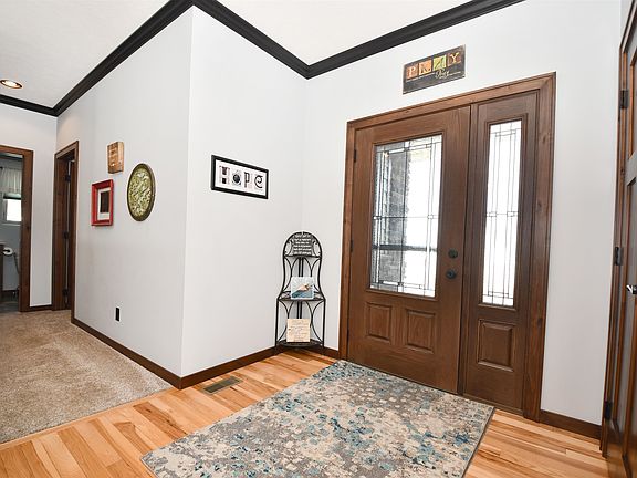 2nd image of 1017 E 69th St