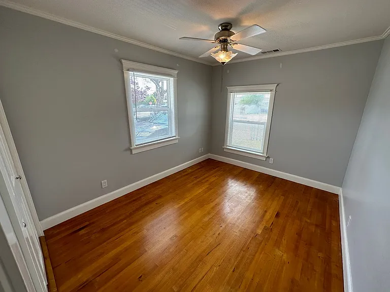 535 N Olive St — Photo 19