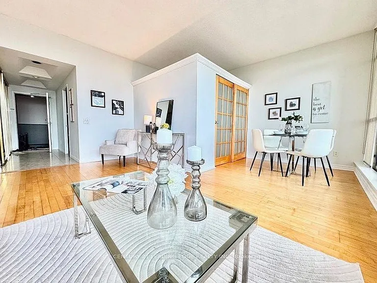 7 Bishop Ave #2408 — Photo 7