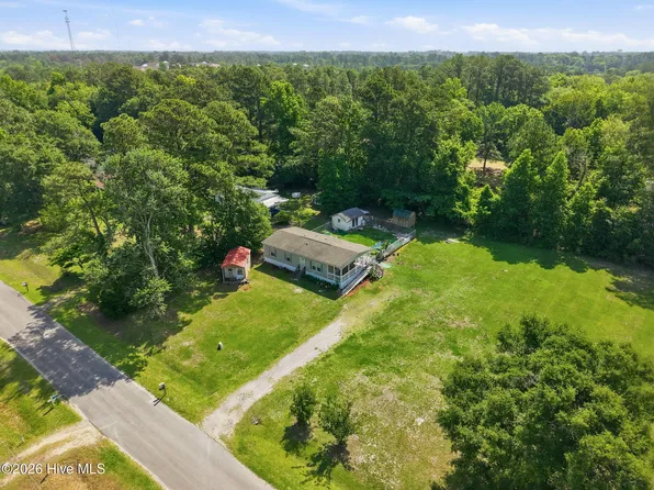 172 Gray Squirrel Lane, Newport, NC 28570