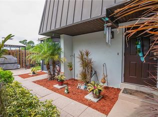 11702 Pointe Circle Dr, Fort Myers, FL 33908