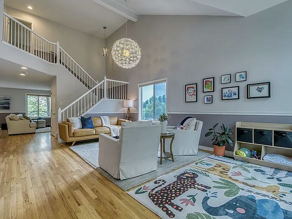 2nd image of 609 Briggs Pl