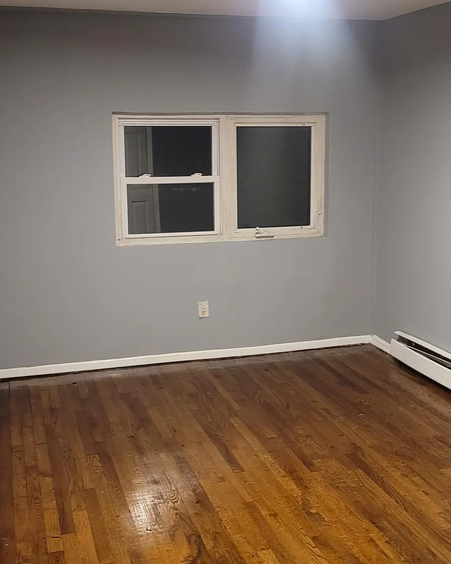 3 bed, 1000 sqft, $2,400 — Photo 3