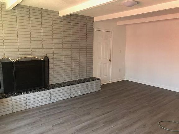 4th image of 113 Oakwood Dr