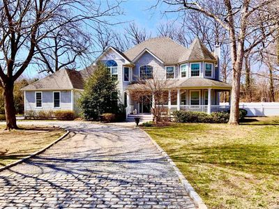 27 Heide Court S, Saint James, NY, 11780