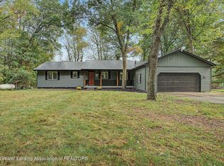 3255 Gale Rd, Eaton Rapids, MI 48827