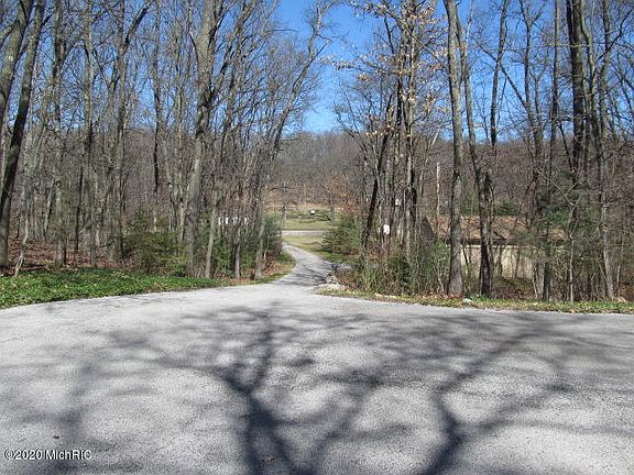 4th image of 2829 E White Lake Dr