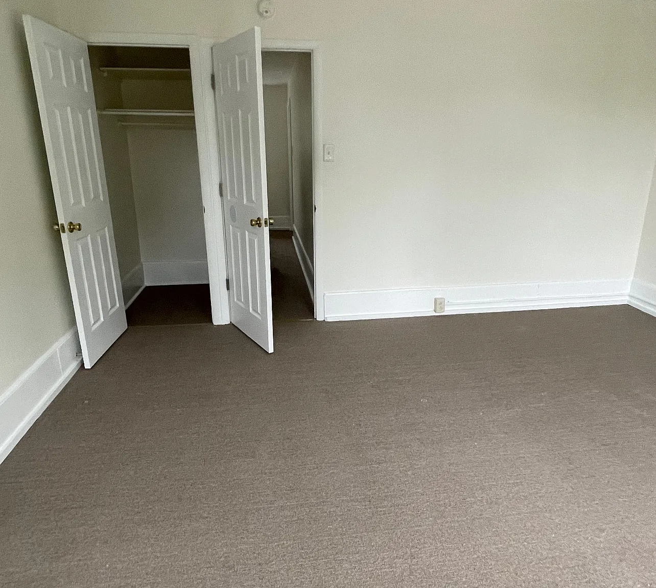 3 bed, $1,500 — Photo 4