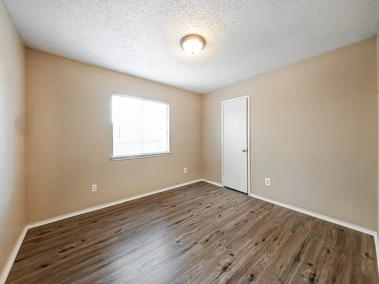 8413 Canvasback Ln — Photo 16