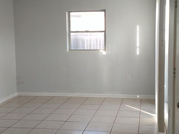 2nd image of 2303 Pembrook Dr