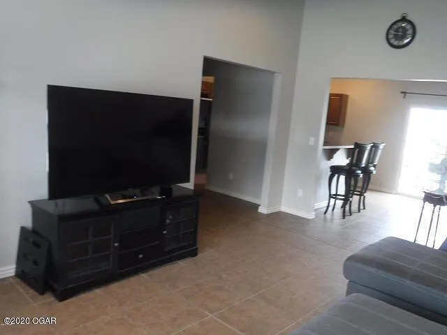 5054 Raintree Cir #B — Photo 5