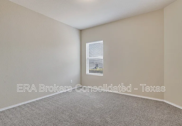 10610 Green Lake Dr — Photo 23