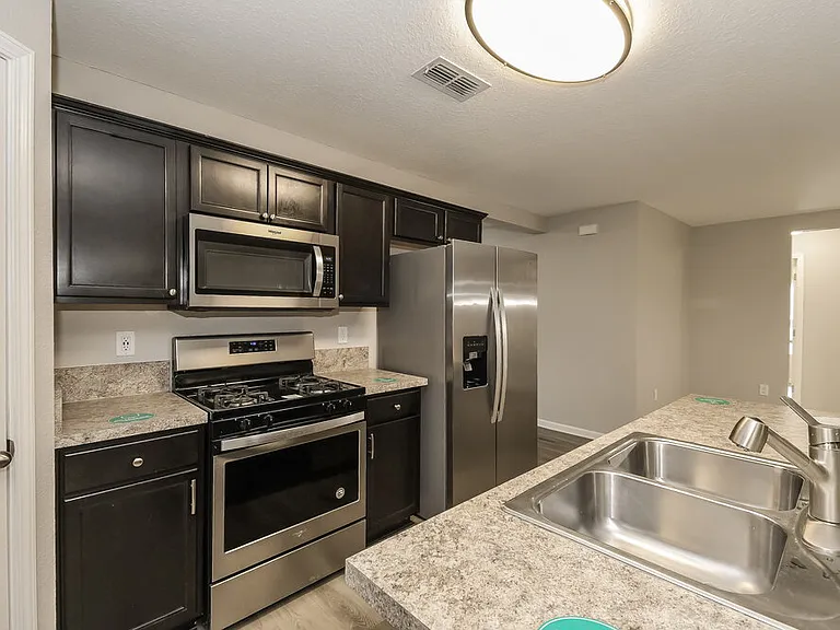 3059 Firethorn Ave — Photo 8