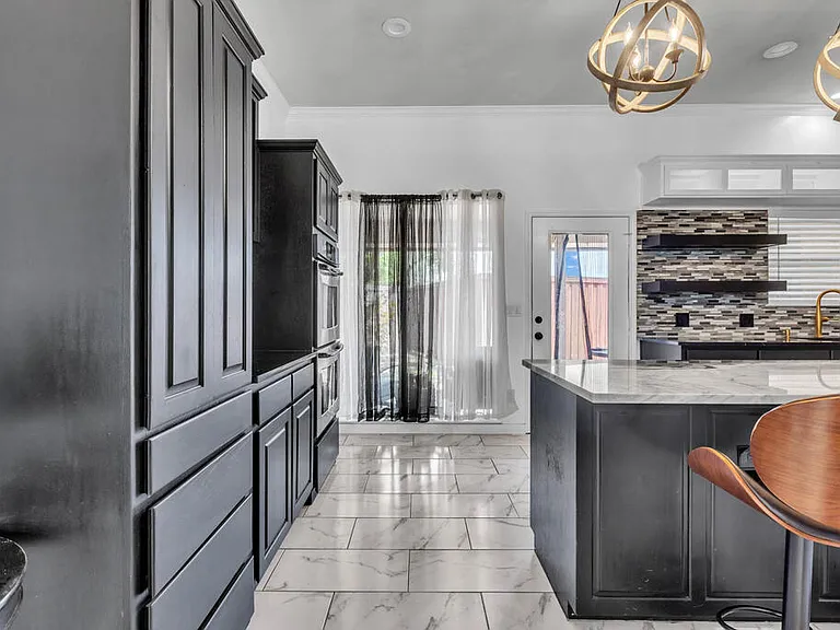 6515 Amber Dr — Photo 6