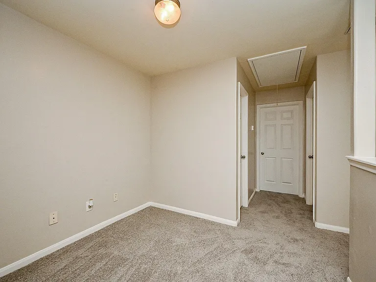 6127 Yorkglen Manor Ln — Photo 30