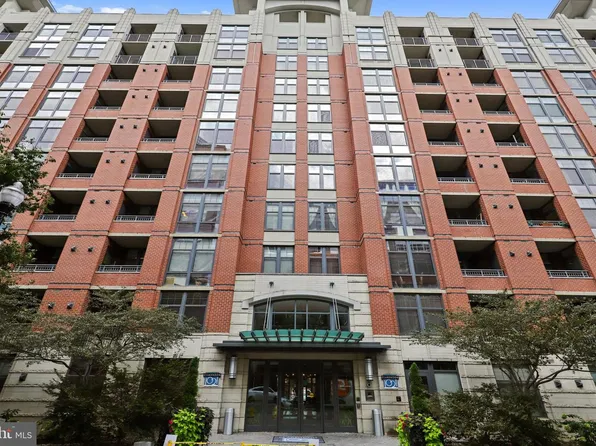 1021 N Garfield St APT 715, Arlington, VA 22201