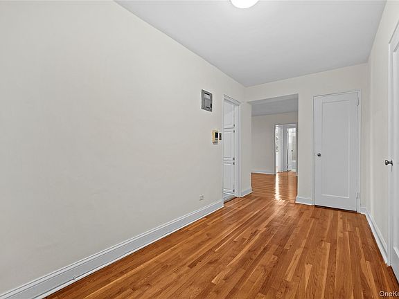 2nd image of 5621 Netherland  avenue #4D