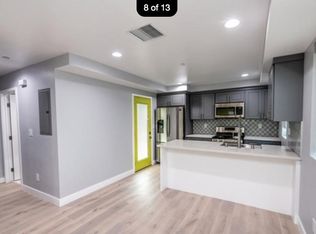 1120 1/2 Heliotrope Dr, Los Angeles, CA 90029