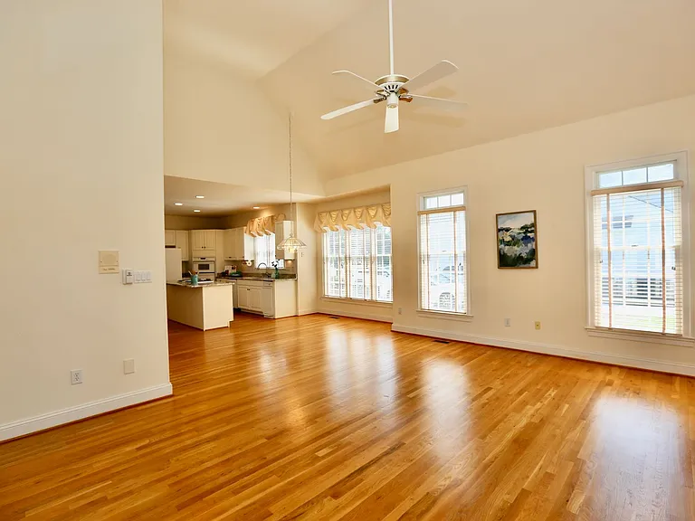1709 Timber Ridge Ct — Photo 13