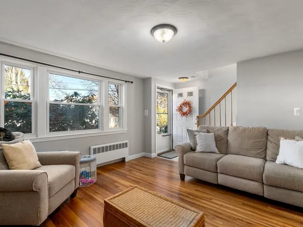 15 James St, Waltham, MA 02451