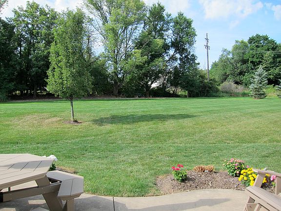 3rd image of 1146 Willow Bend Dr