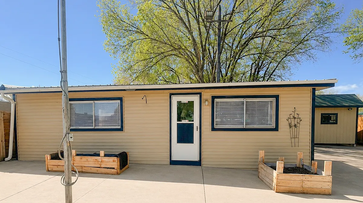 Building Photo - 126 Rose Ln #C