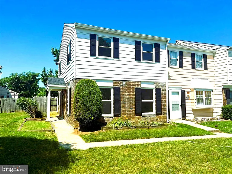 6401 Jefferson Pl — Photo 1