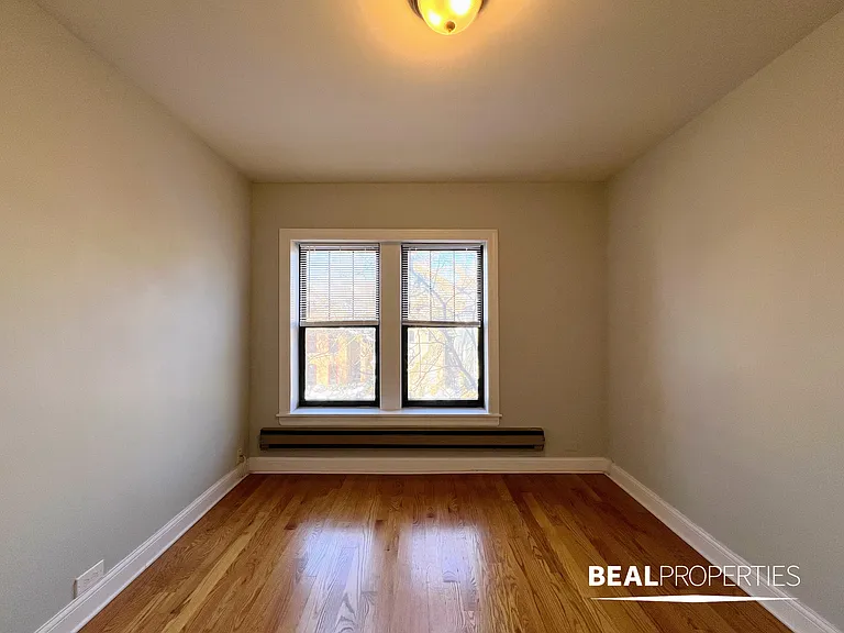 837 West Wolfram Street — Photo 22