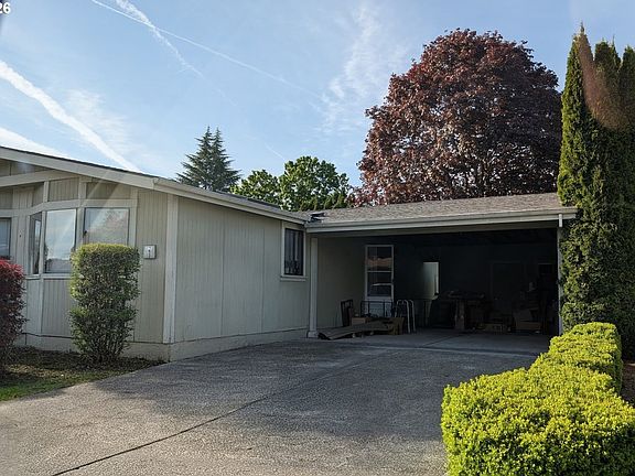 2nd image of 5701 NE Saint Johns Rd Unit 34