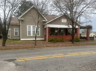 208 S Smith St, Sandersville, GA 31082