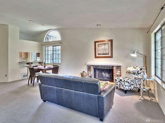 3rd image of 907 N 163rd St APT 33