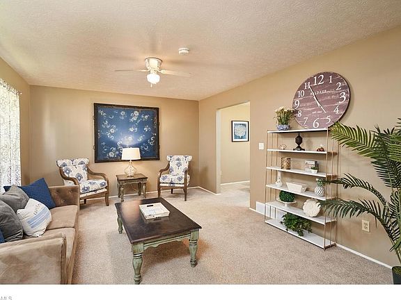 4th image of 2507 Lawnshire Dr