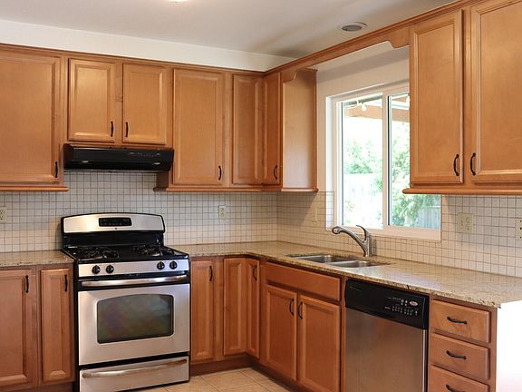 4th image of 1235 W Monte Verde Court