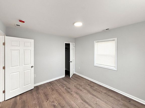 5th image of 201 57th St NE #4
