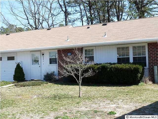 1st image of 806 Balmoral Court #A
