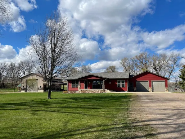 2020 235th St, Lynd, MN 56157