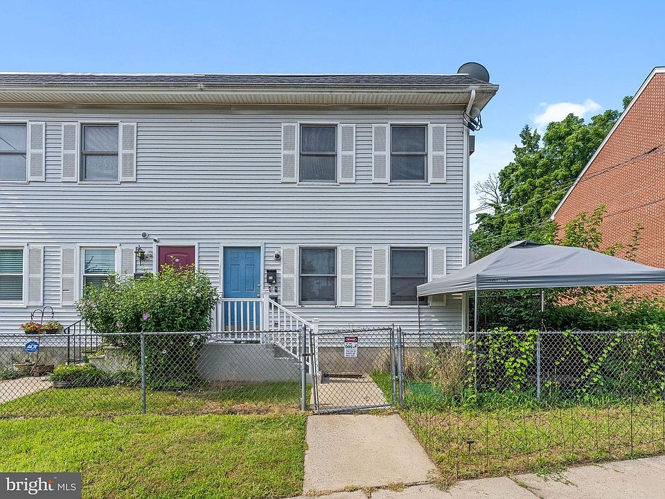 1st image of 55 Summer St #D