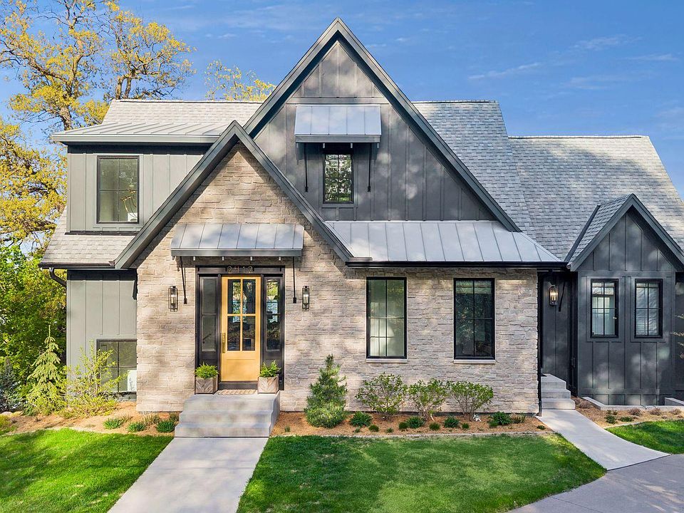 1st image of 2412 Avon Dr
