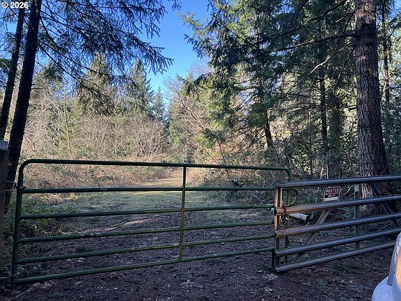 4th image of 39775 SE Kitzmiller Rd