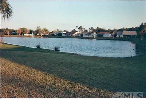 2nd image of 4092 SE Jacaranda St