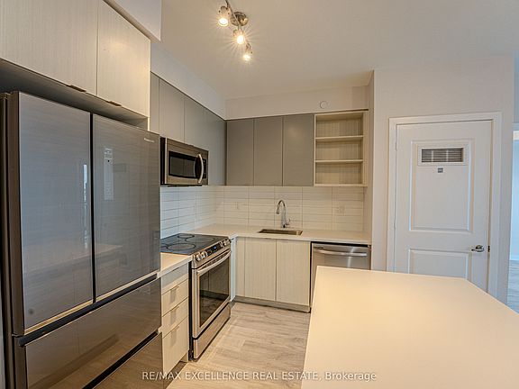 3rd image of 4677 Glen Erin Dr #601