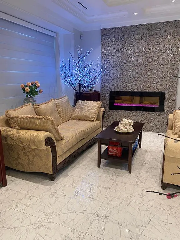 3 bed, 2200 sqft, $7,500 — Photo 2