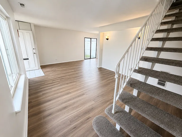 1661 Cornell Dr — Photo 4