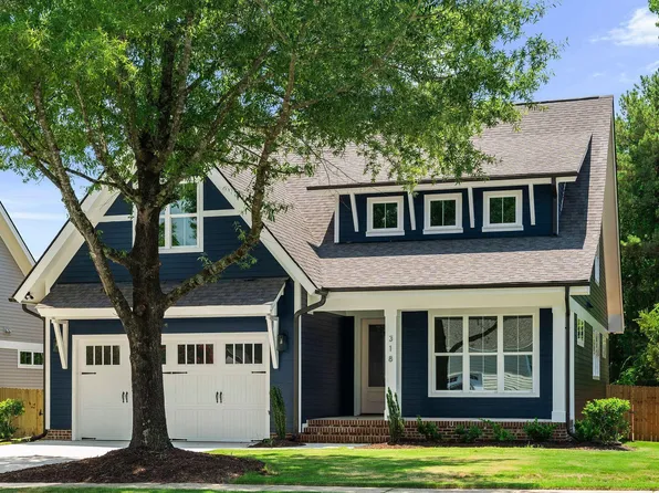 318 Powhatan Dr, Fuquay Varina, NC 27526