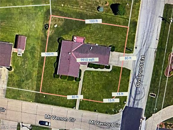 3rd image of 2210 Mount Vernon Cir
